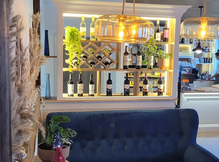 Garden Cafe by Mon Cherri